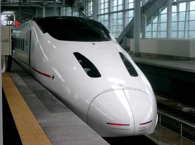 新幹線の空いてる時間はいつ？混雑を避ける完全ガイド2025